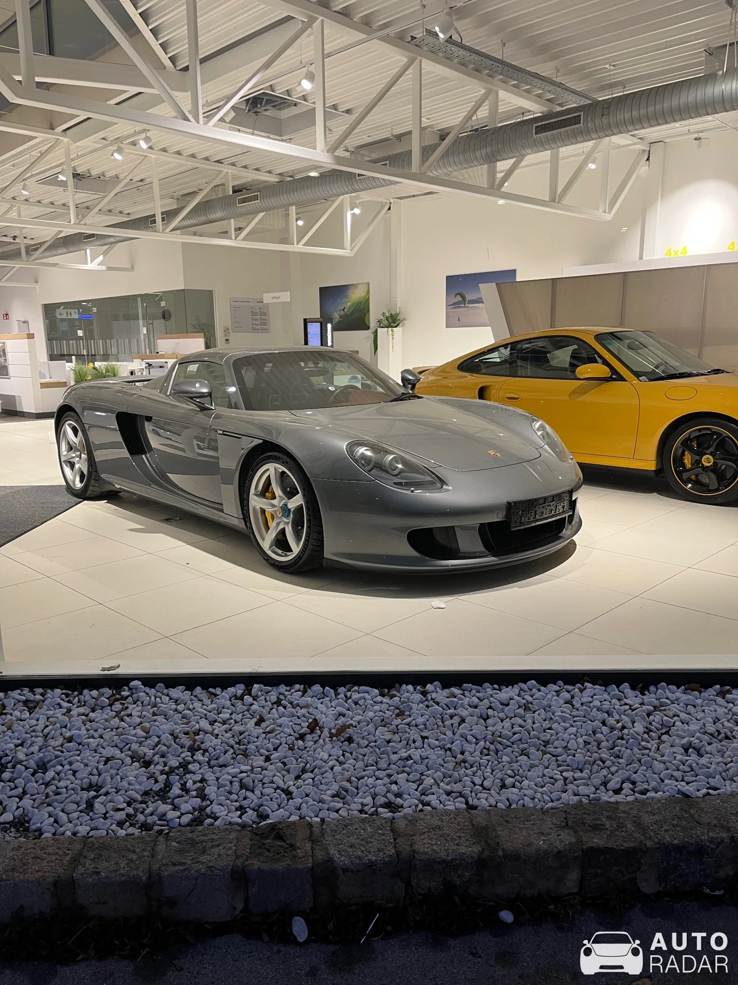 Porsche Carrera GT spotted in Wien, Österreich