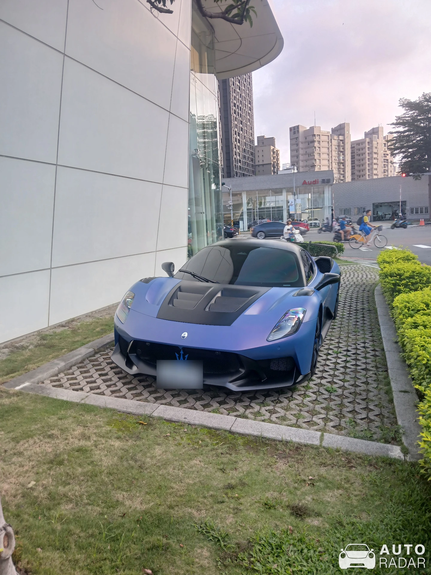 Maserati MC20 GT2 Stradale spotted in 高雄市