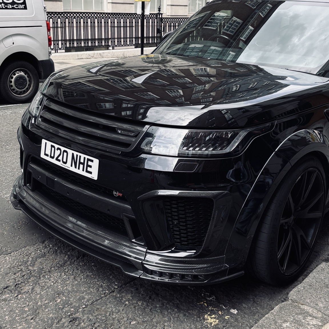 Land Rover Range Rover Velar Mansory