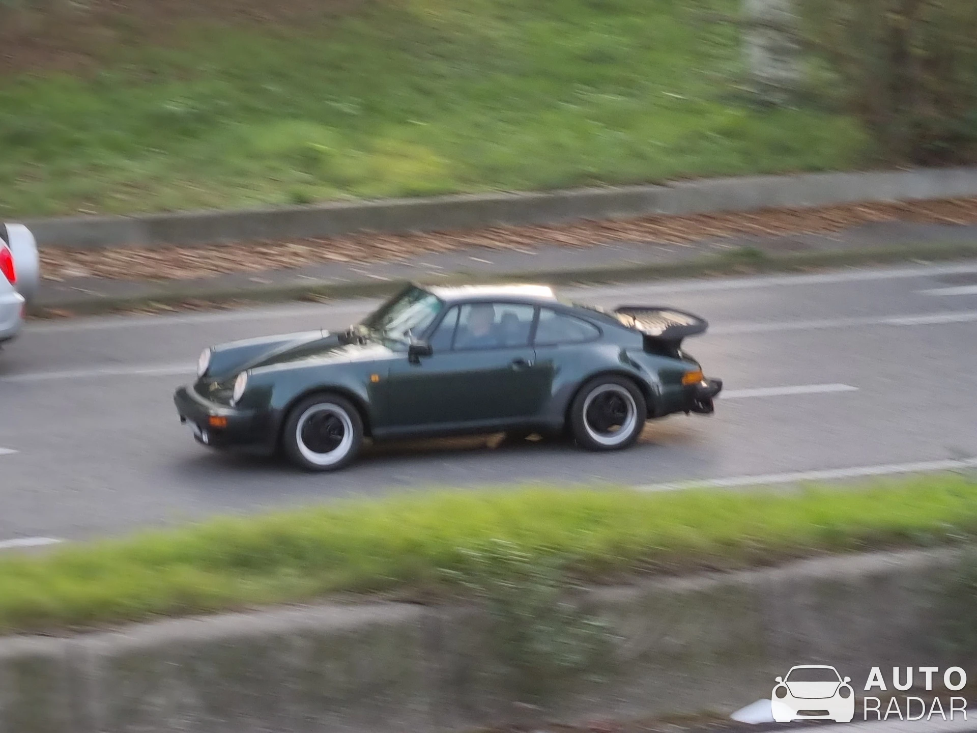 Porsche 930 Turbo spotted in Milano, Italia
