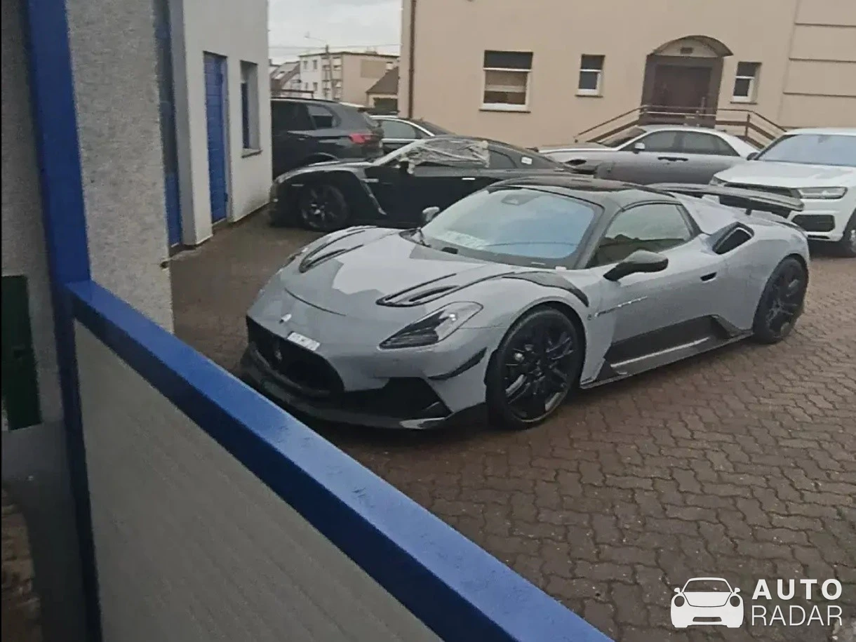 Maserati MC20 Cielo spotted in Kalisz