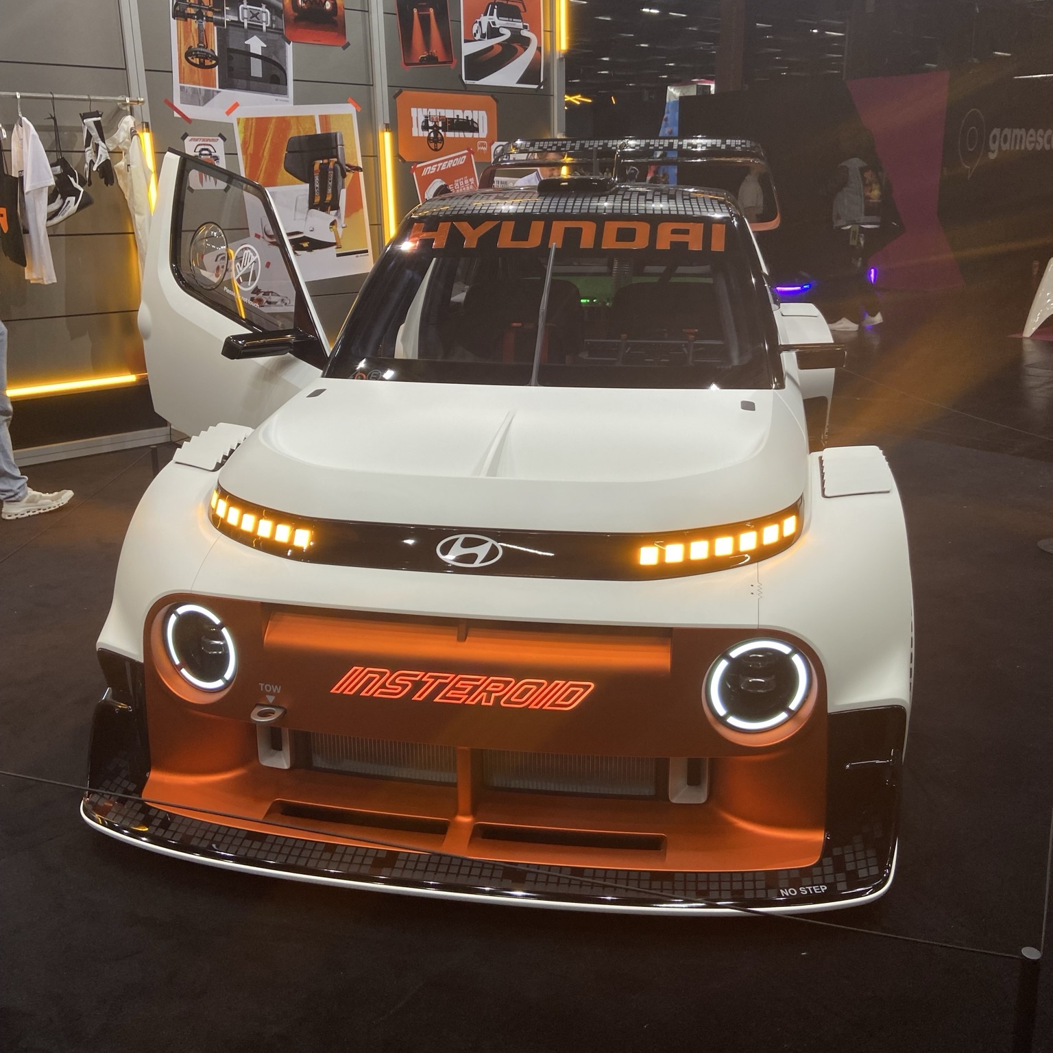 Hyundai Insteroid