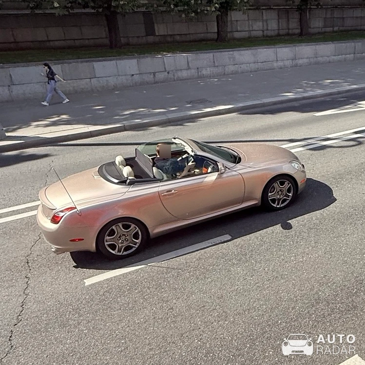 Lexus LS 430 spotted in Dmitrov