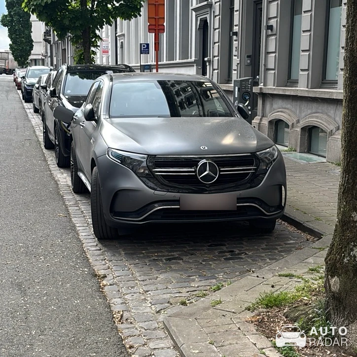 Mercedes-Benz EQC 400 spotted in Kortrijk