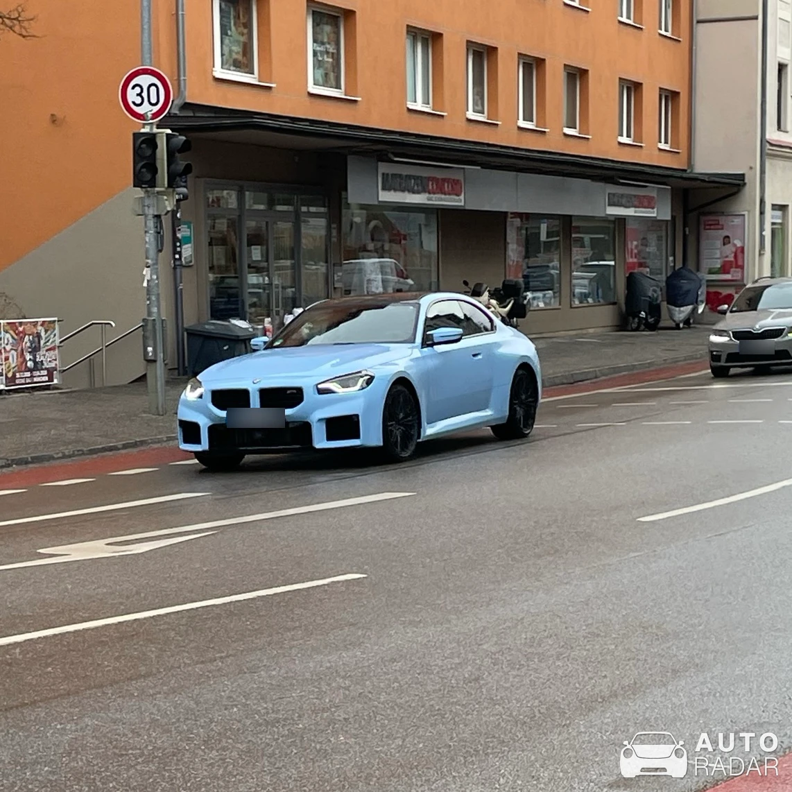 BMW M2 G87 Coupé spotted in München, Deutschland
