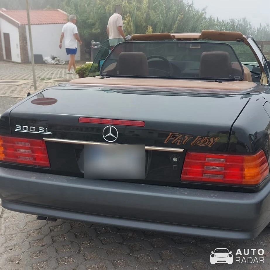 Mercedes-Benz 300SL-24 R129 spotted in Zambujeira do Mar