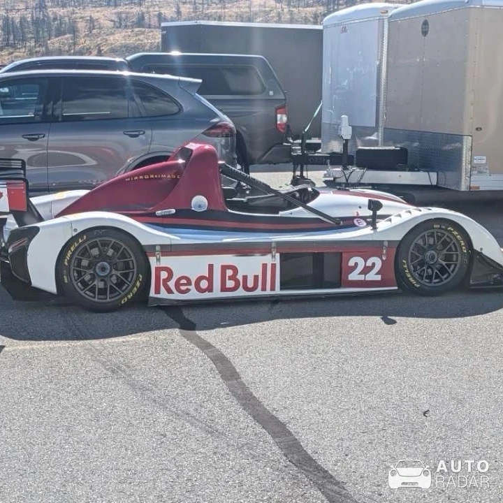 Radical SR3-RSX spotted in Penticton