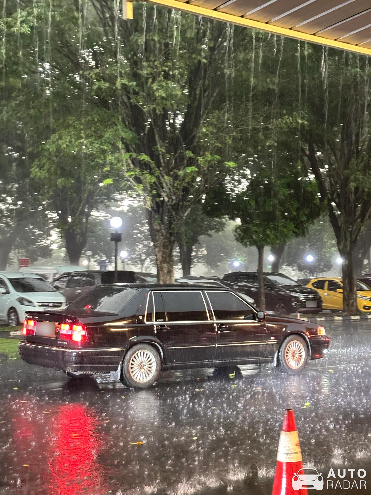 Volvo 960 spotted in Sukoharjo