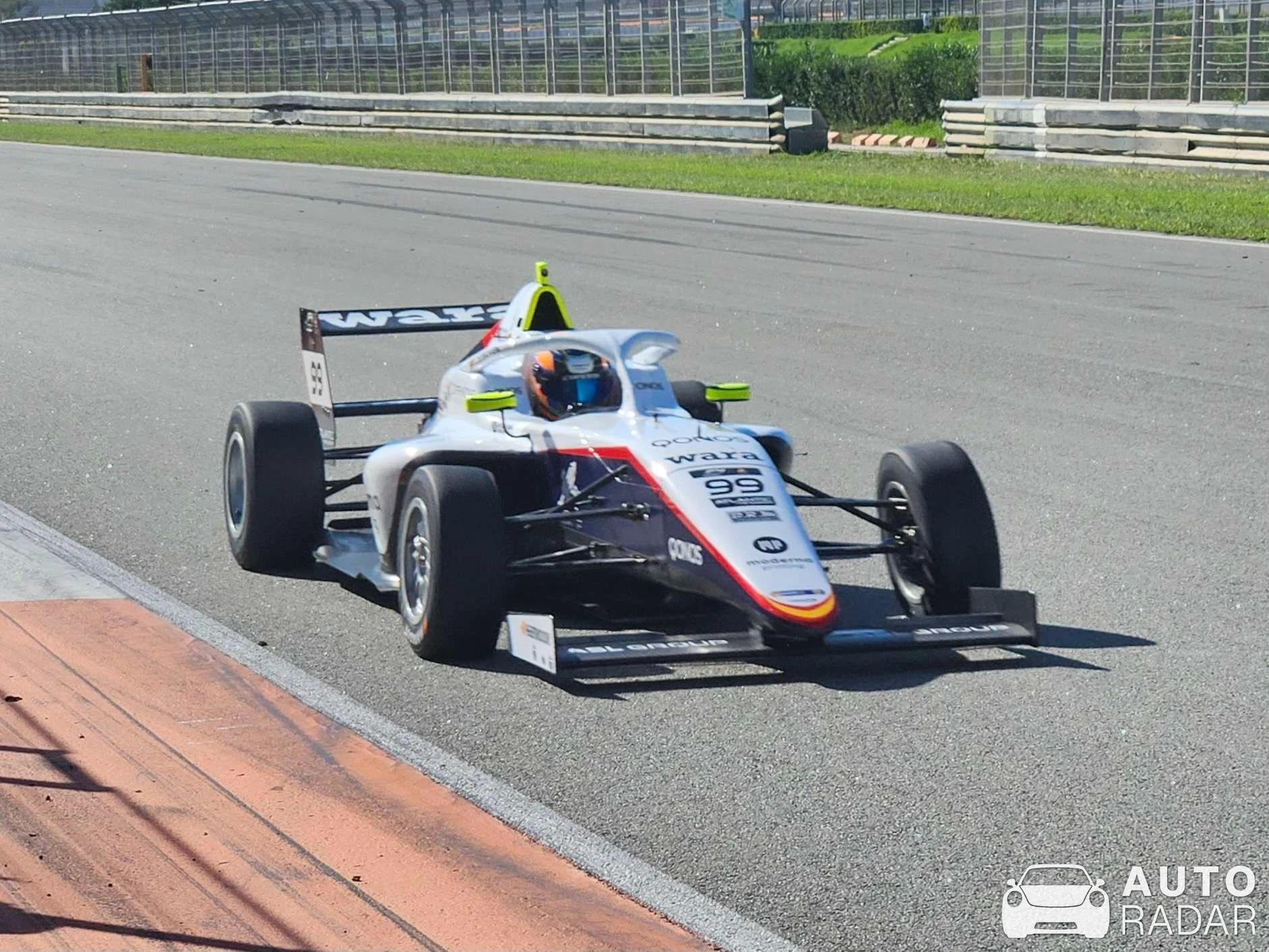 Tatuus F4-T421 spotted in Cheste