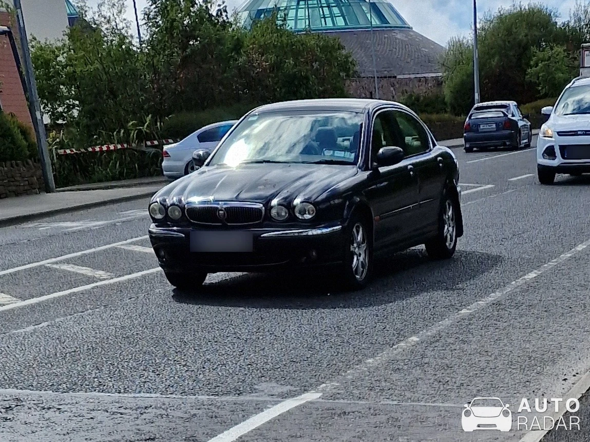 Jaguar XJ spotted in Killorglin