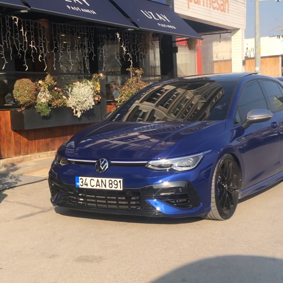 Volkswagen Golf 8 R