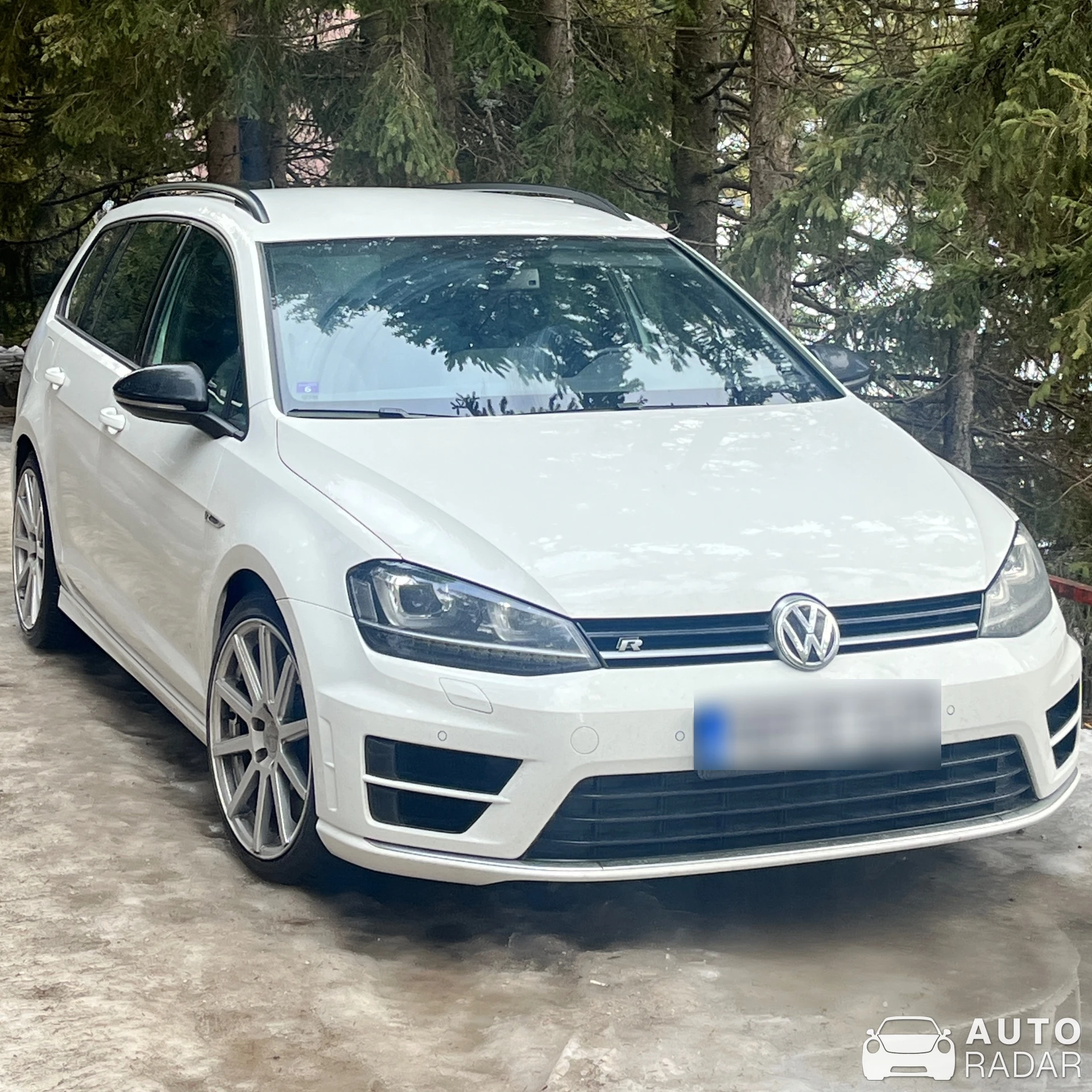 Volkswagen Golf R Variant 2018 spotted in Babanovac