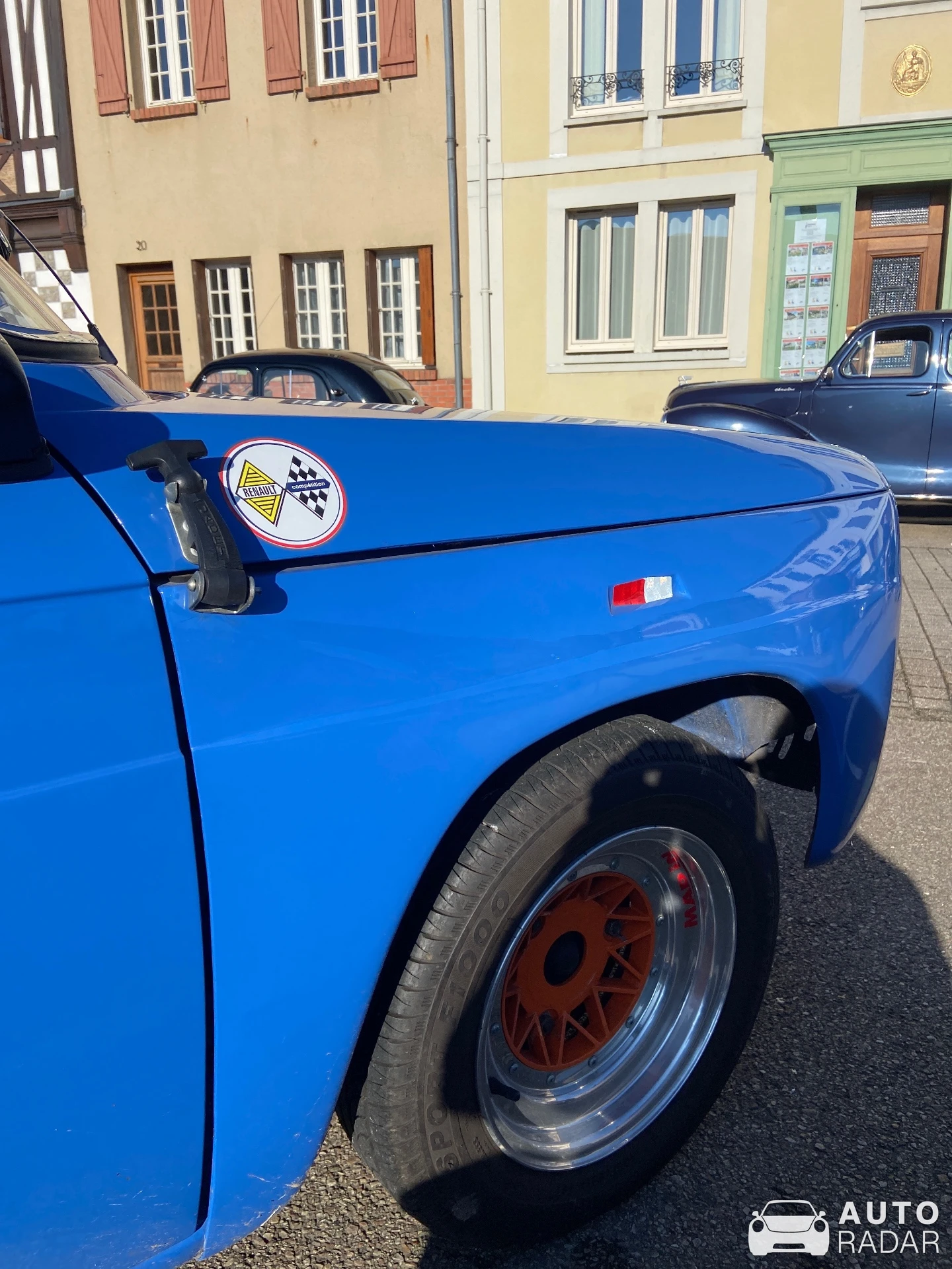 Renault 8 Gordini spotted in Le Neufbourg