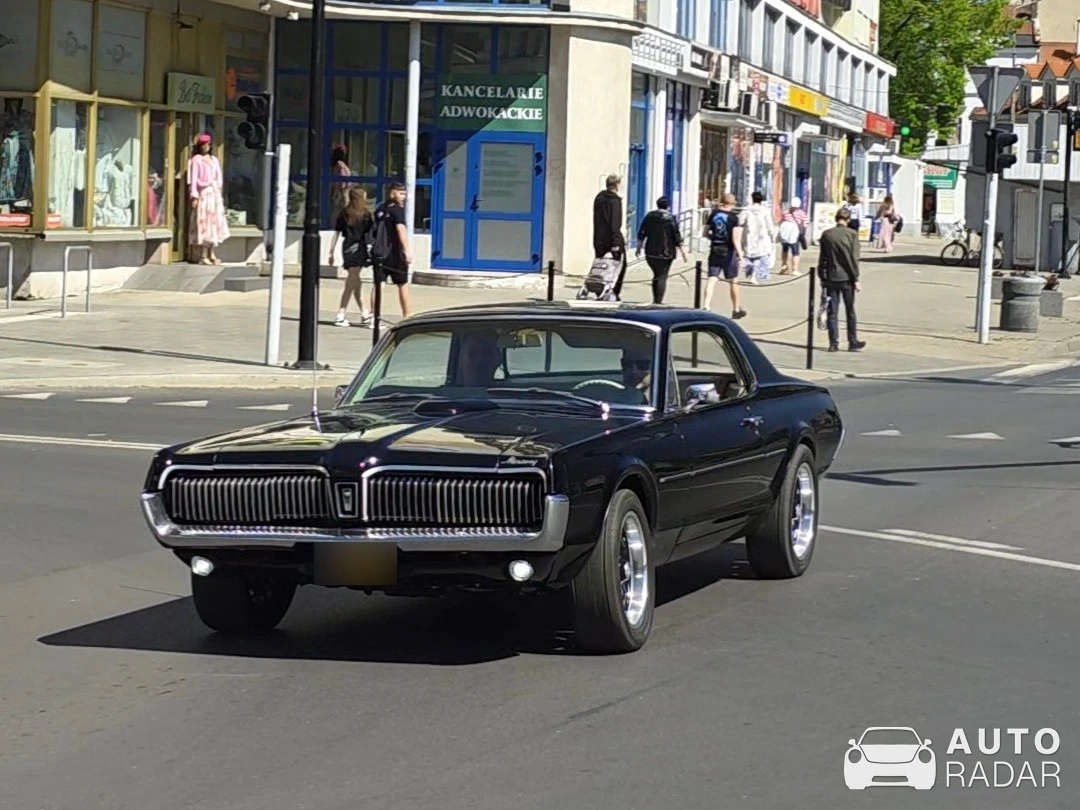 Mercury Cougar XR-7 spotted in Włocławek