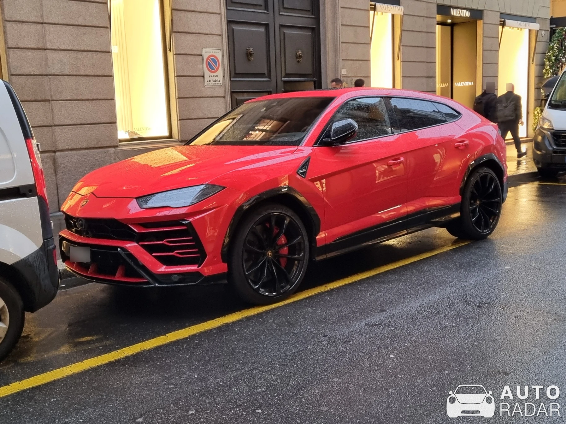 Lamborghini Urus S spotted in Milano, Italia
