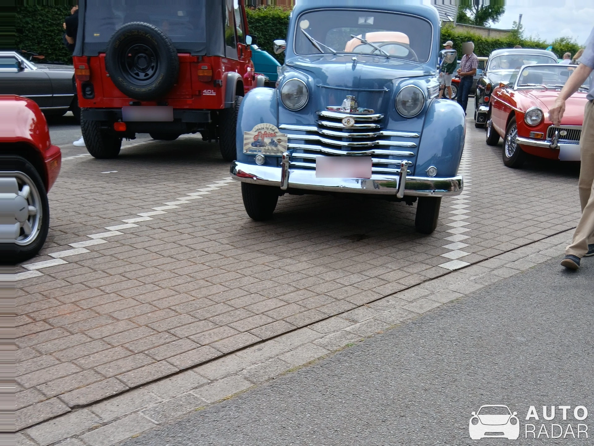Opel Omega spotted in Wevelgem
