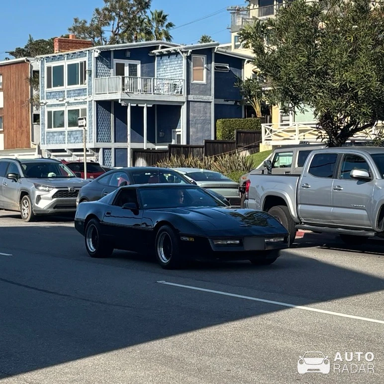 Chevrolet Corvette C4 spotted in Hermosa Beach, United States