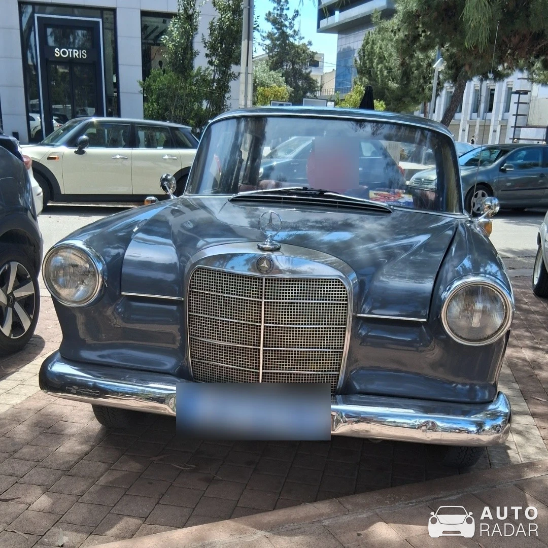 Mercedes-Benz 190D W121 spotted in Glyfada