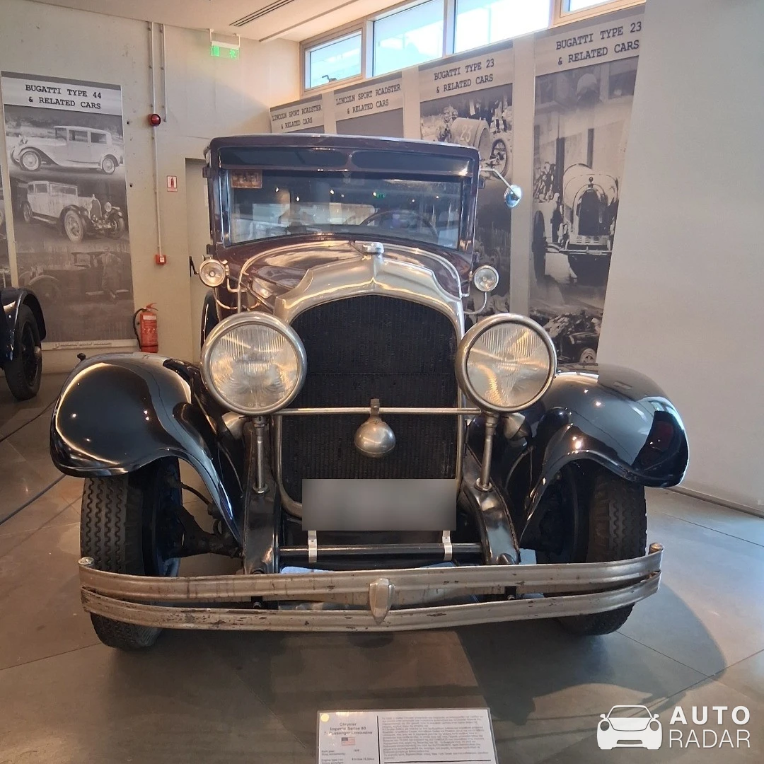 Chrysler Imperial Series 80 spotted in Athina