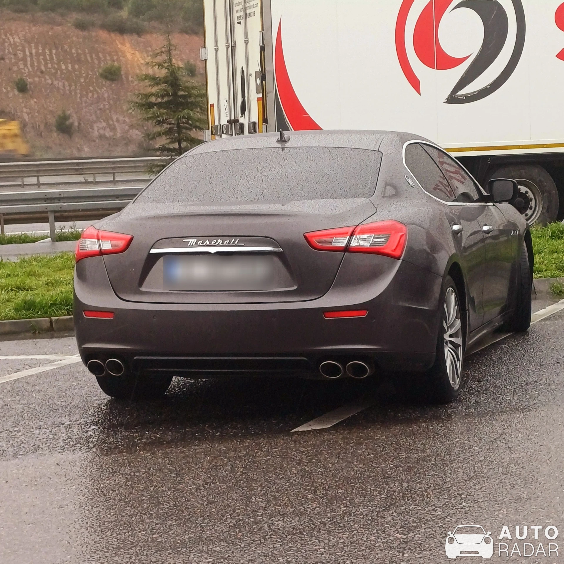 Maserati Ghibli spotted in Çekmeköy, Türkiye