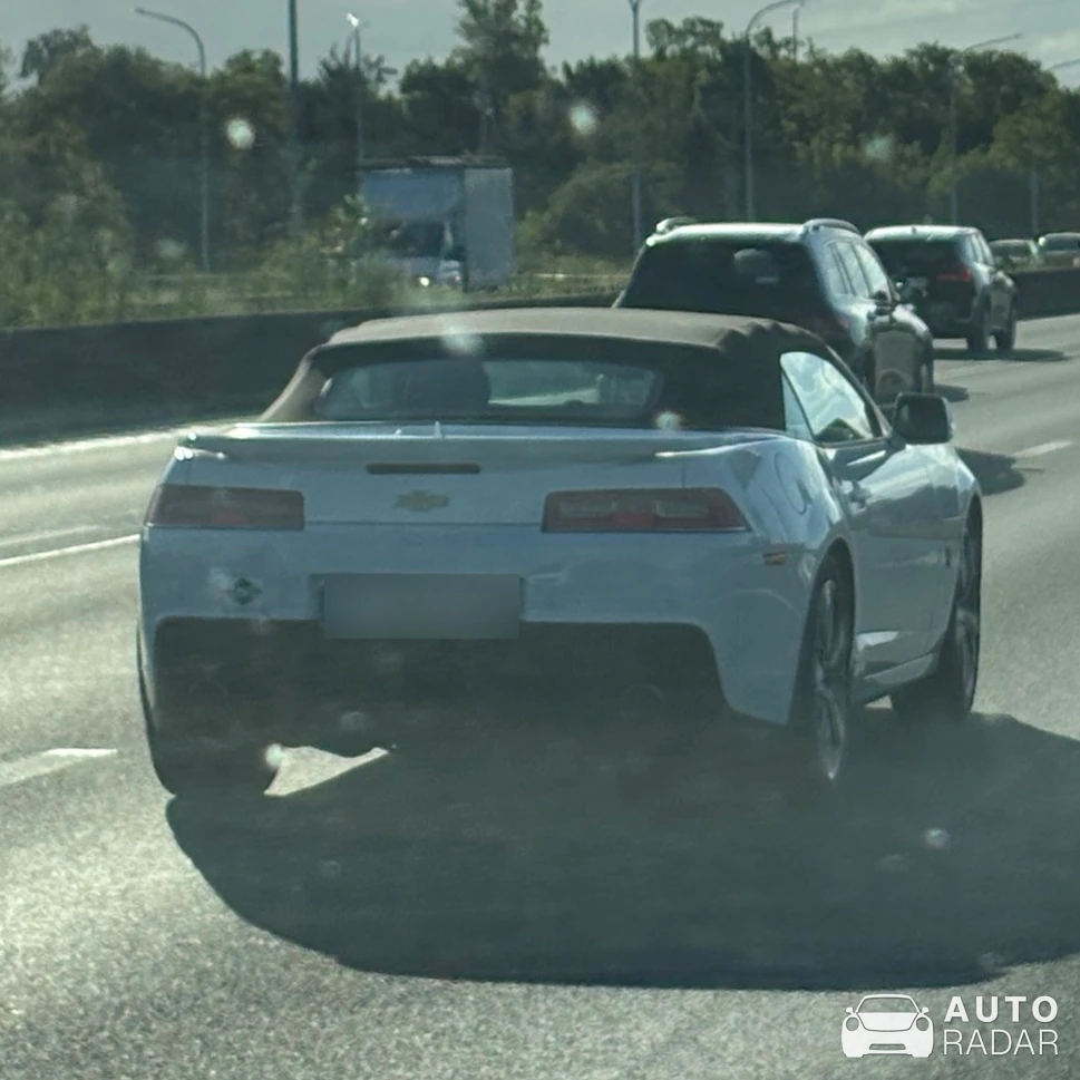 Chevrolet Camaro RS Cabriolet spotted in Deinze