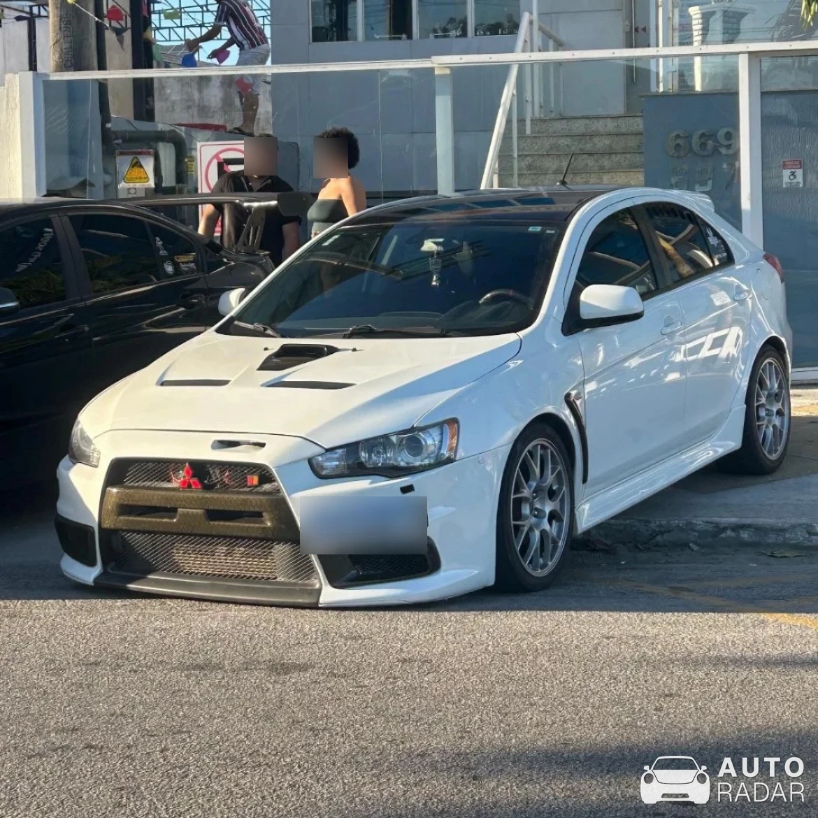 Mitsubishi Lancer Sportback Ralliart spotted