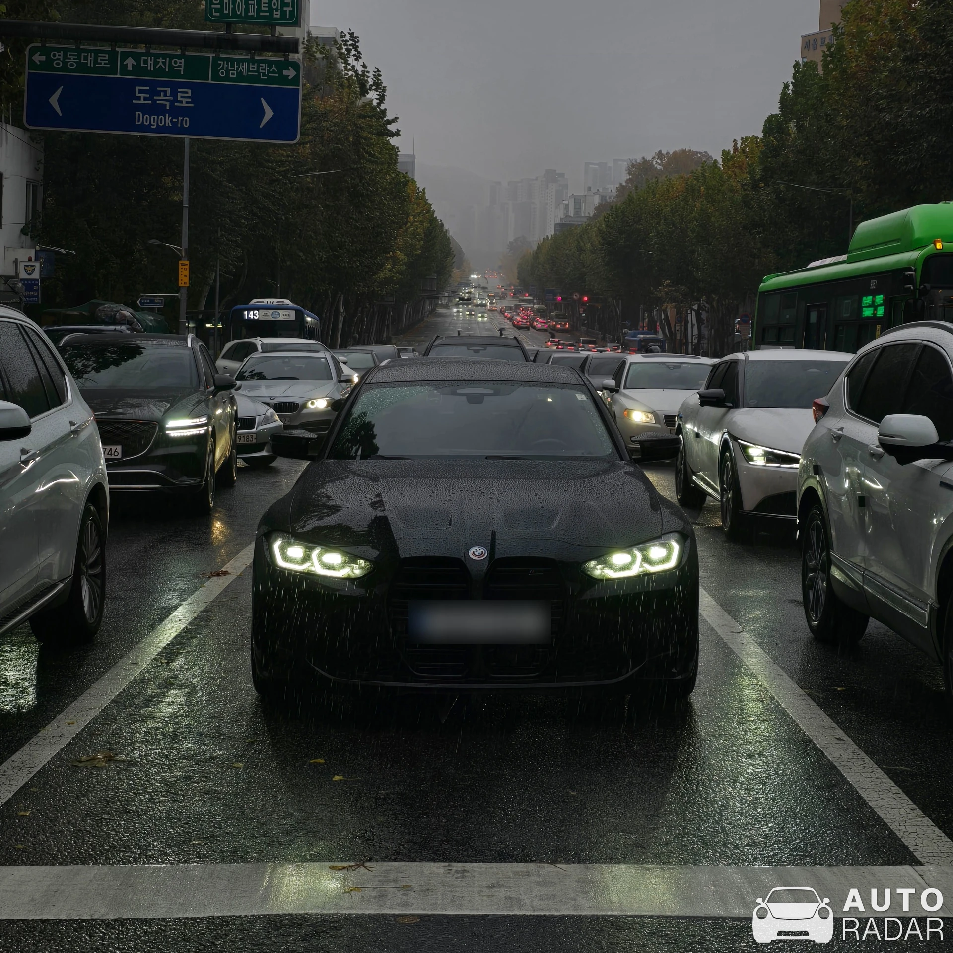 BMW M4 G82 Coupé Competition spotted in 대치4동, South Korea