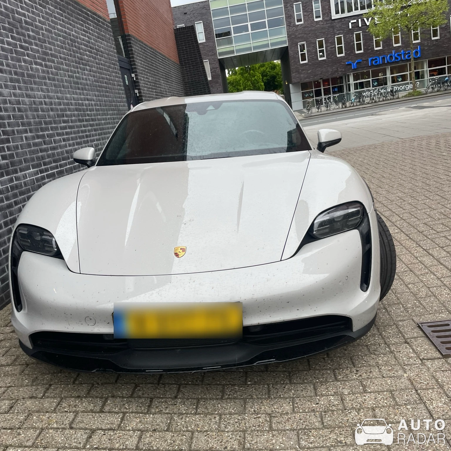 Porsche Taycan 4S Cross Turismo spotted in Heerenveen