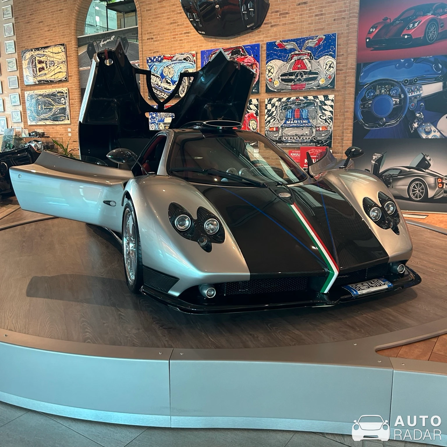 Pagani Zonda Cinque spotted in Graziosa