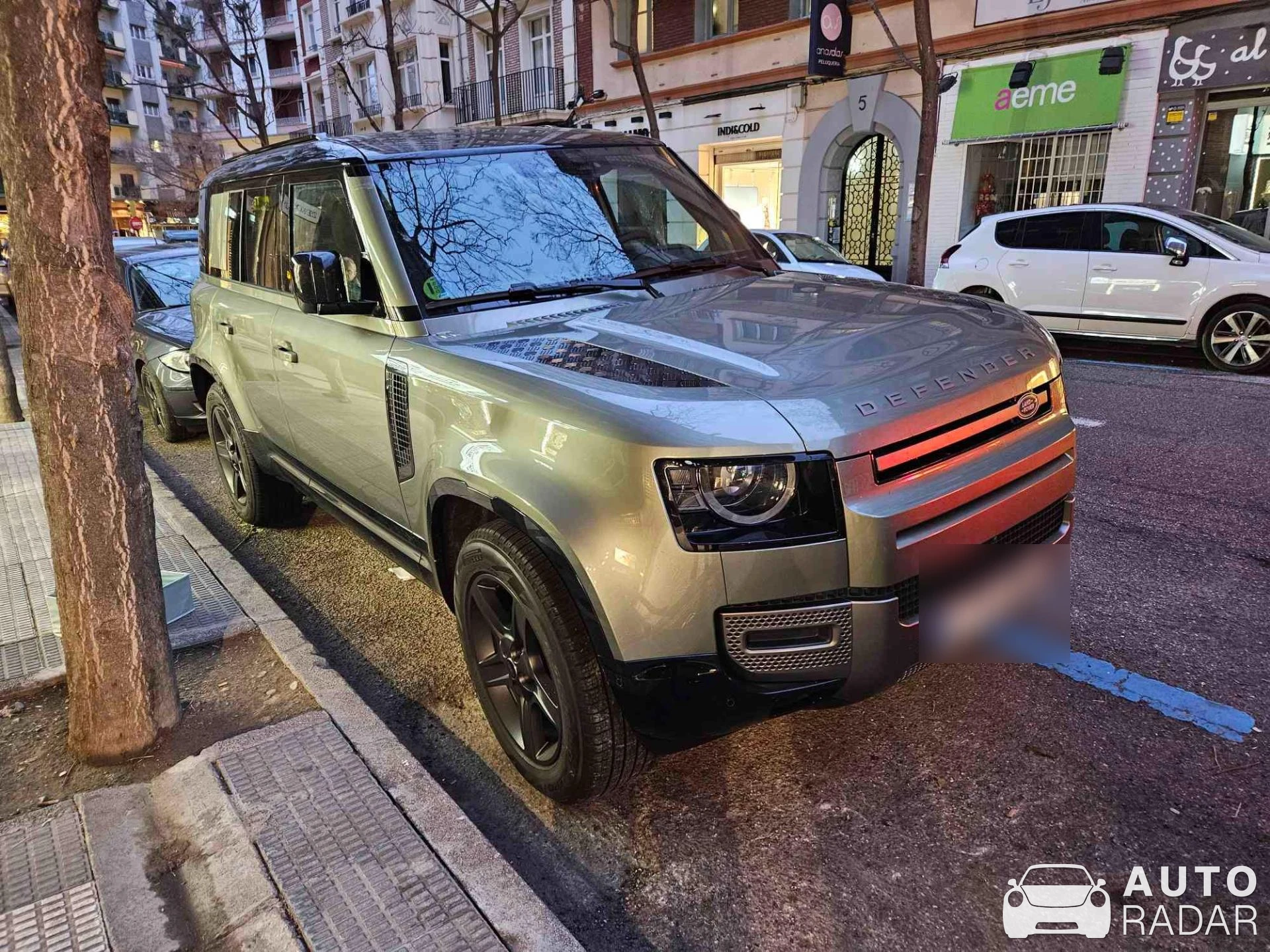 Land Rover Defender 110 spotted in Zaragoza, España