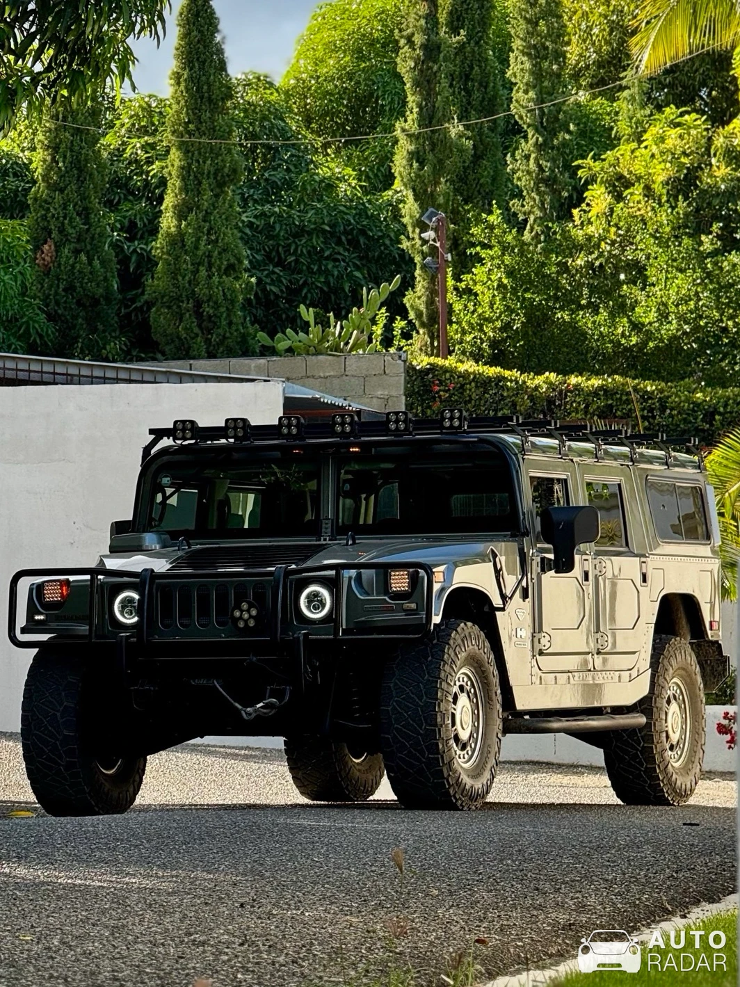 Hummer H1 spotted in Santiago de los Caballeros