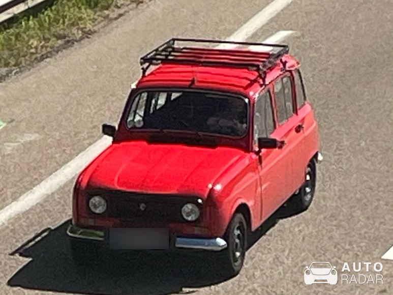 Renault 4 spotted in Dommartin-lès-Toul