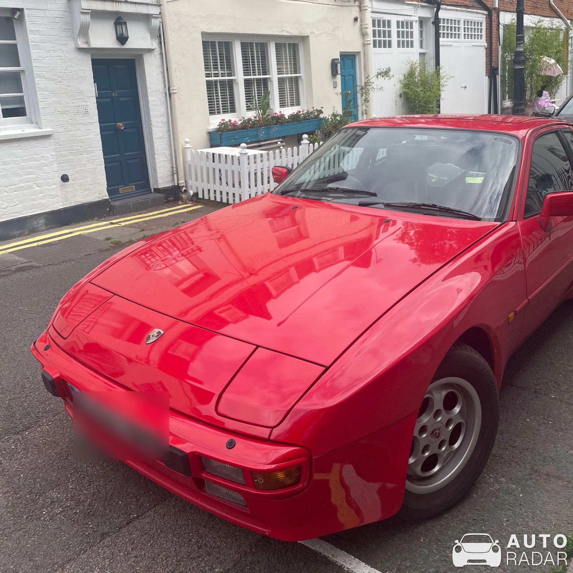 Porsche 944 spotted in Kensington, United Kingdom