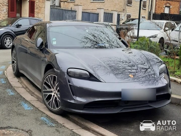 Porsche Taycan 4S spotted in Méry-sur-Oise, France