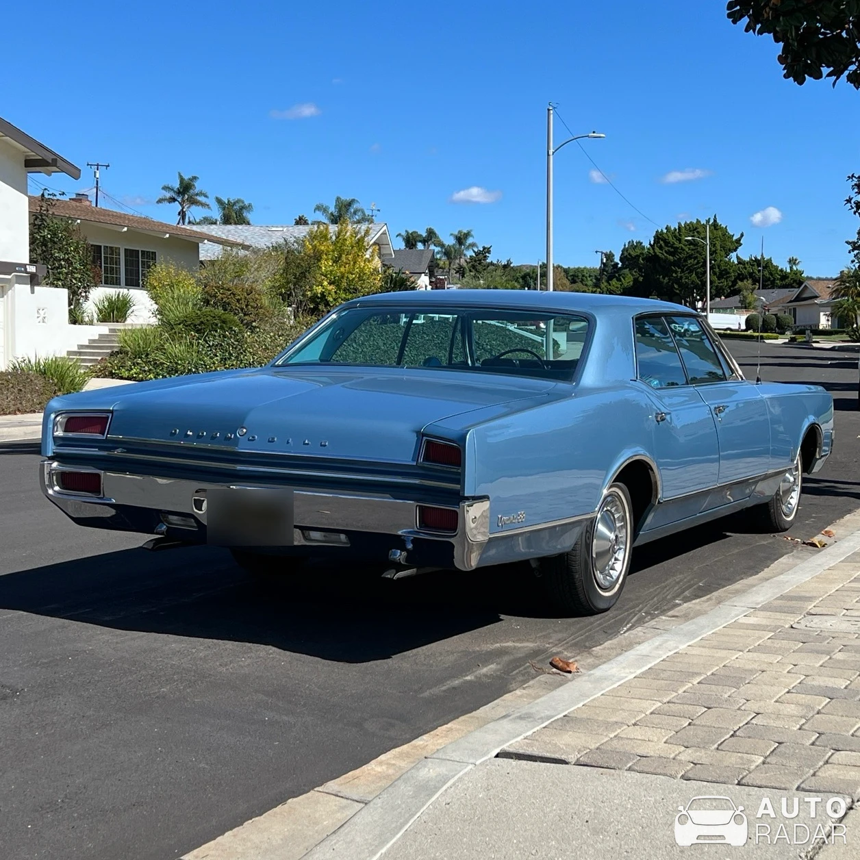 Oldsmobile Dynamic 88 spotted in Camarillo