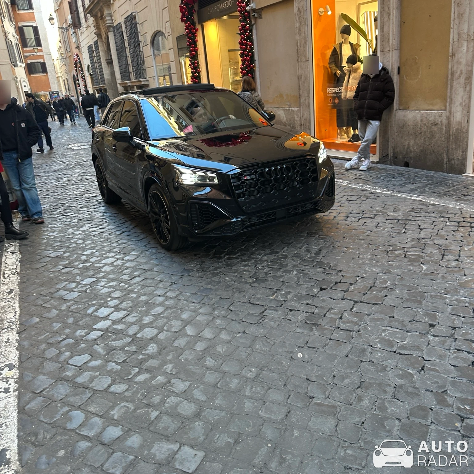 Audi SQ2 spotted in Roma, Italia