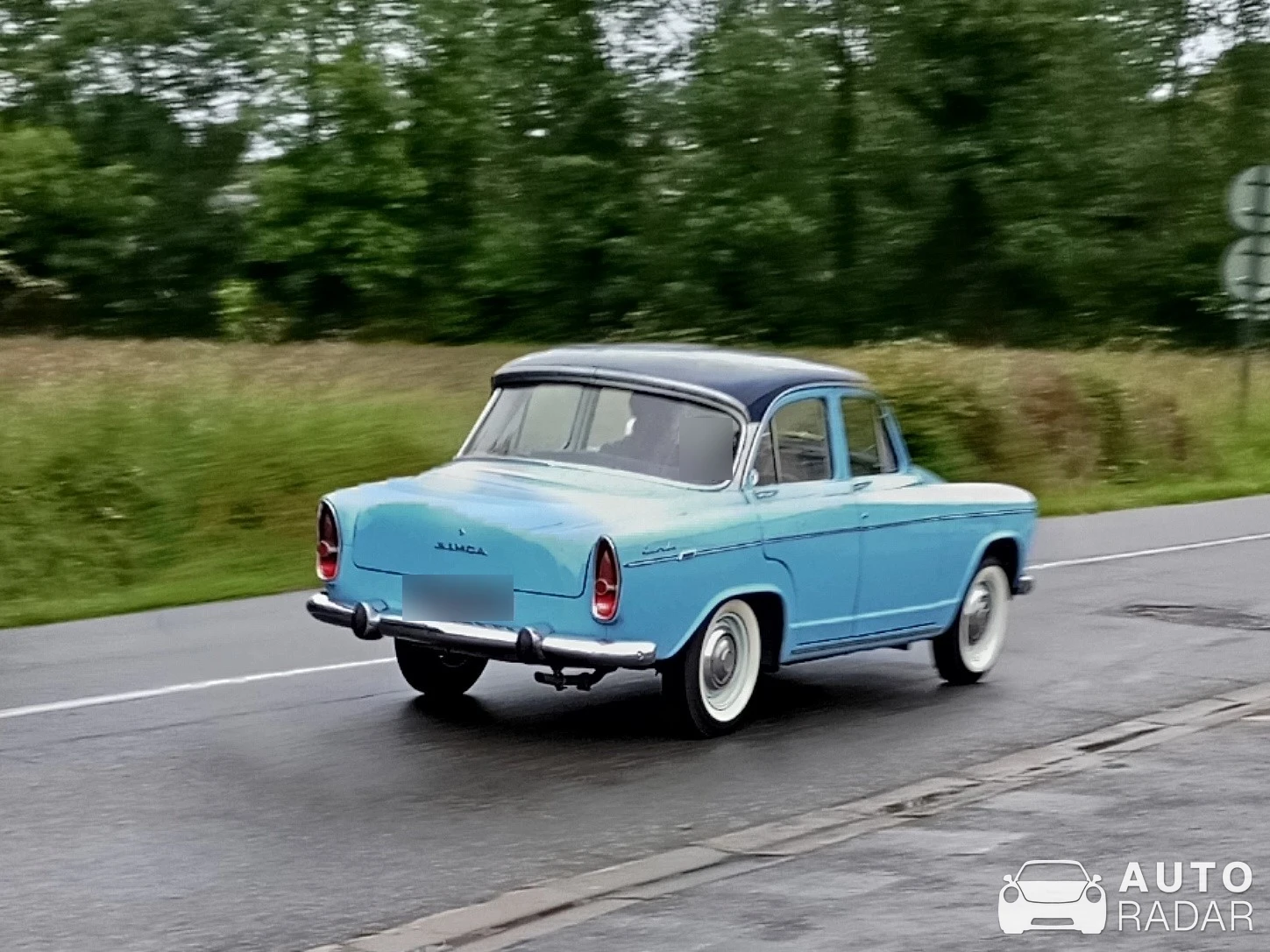 Simca 8 spotted in Ousse