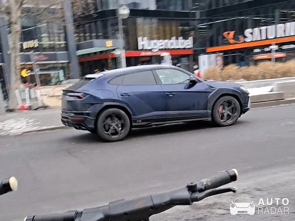 Lamborghini Urus S spotted in Berlin, Germany