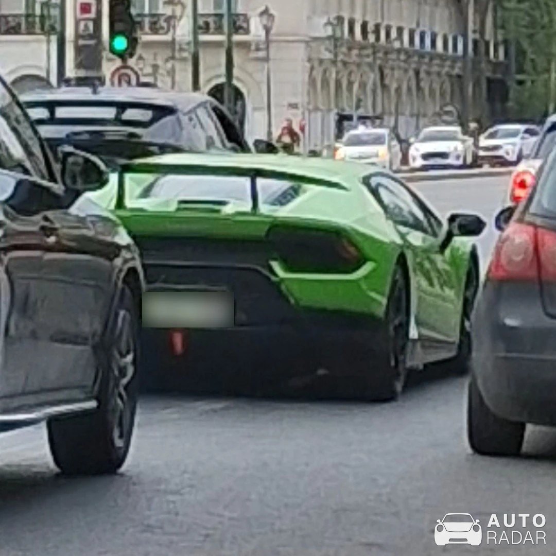 Lamborghini Huracán LP640-4 Performante spotted in Athina, Greece