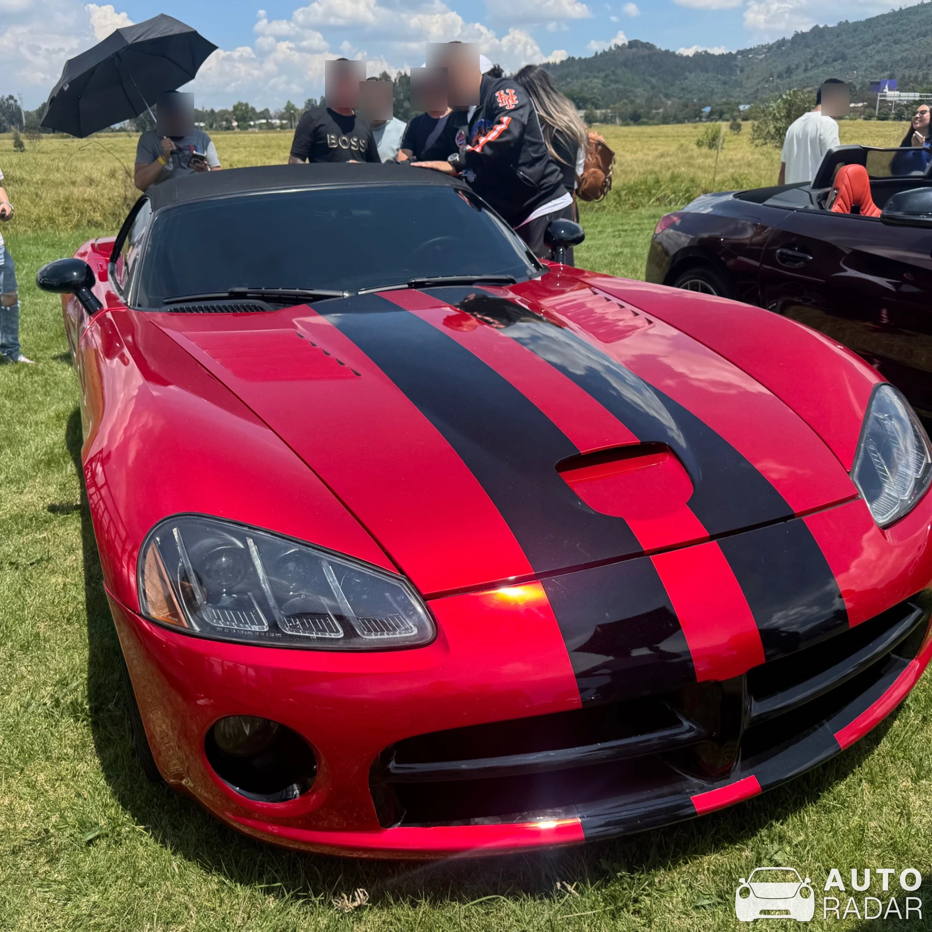 Dodge Viper SRT-10 Roadster spotted in Chía, Colombia