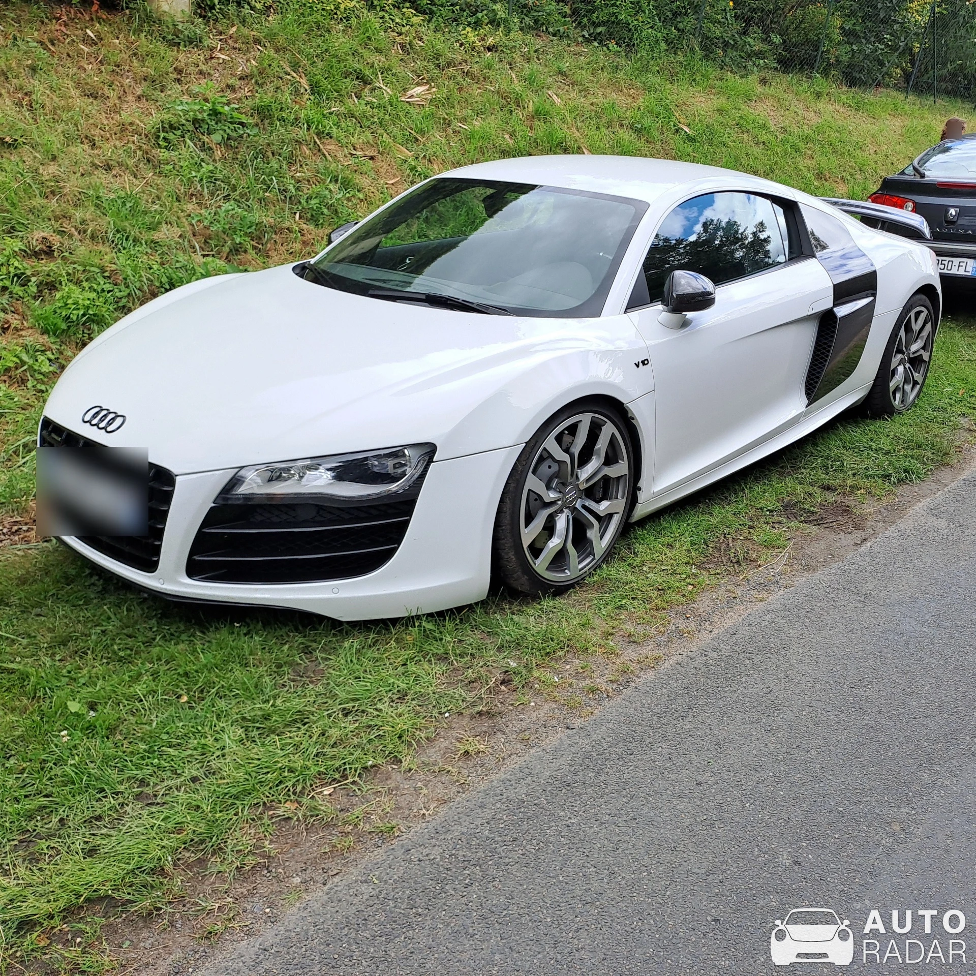 Audi R8 V10 spotted in Chanceaux-sur-Choisille, France