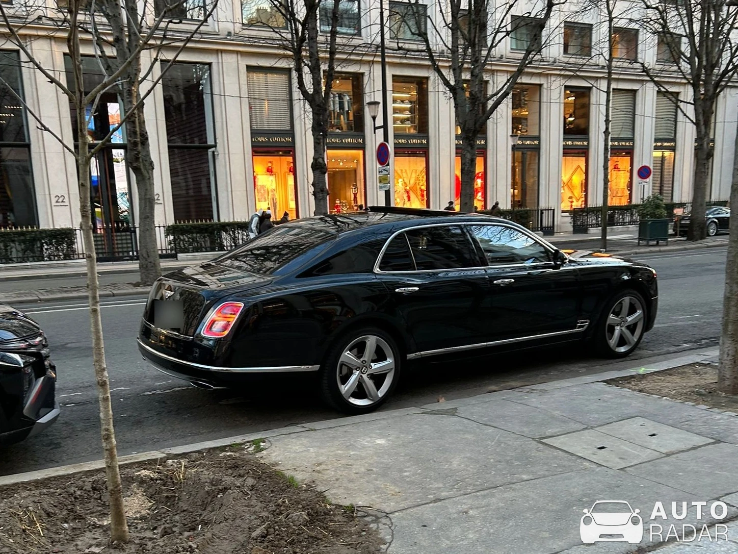 Bentley Mulsanne spotted in Paris, France