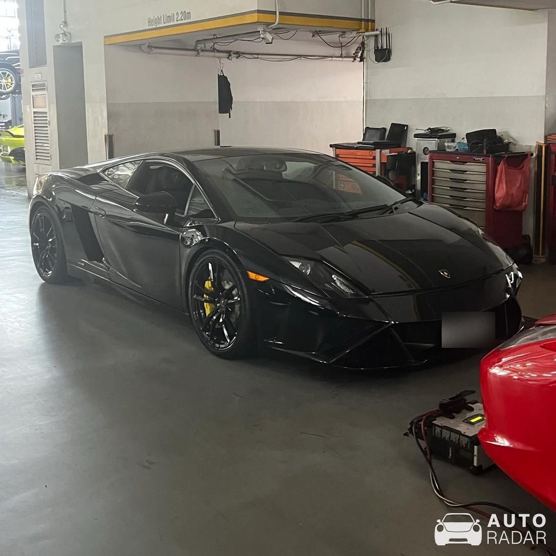 Lamborghini Gallardo LP550-2 spotted in Singapore