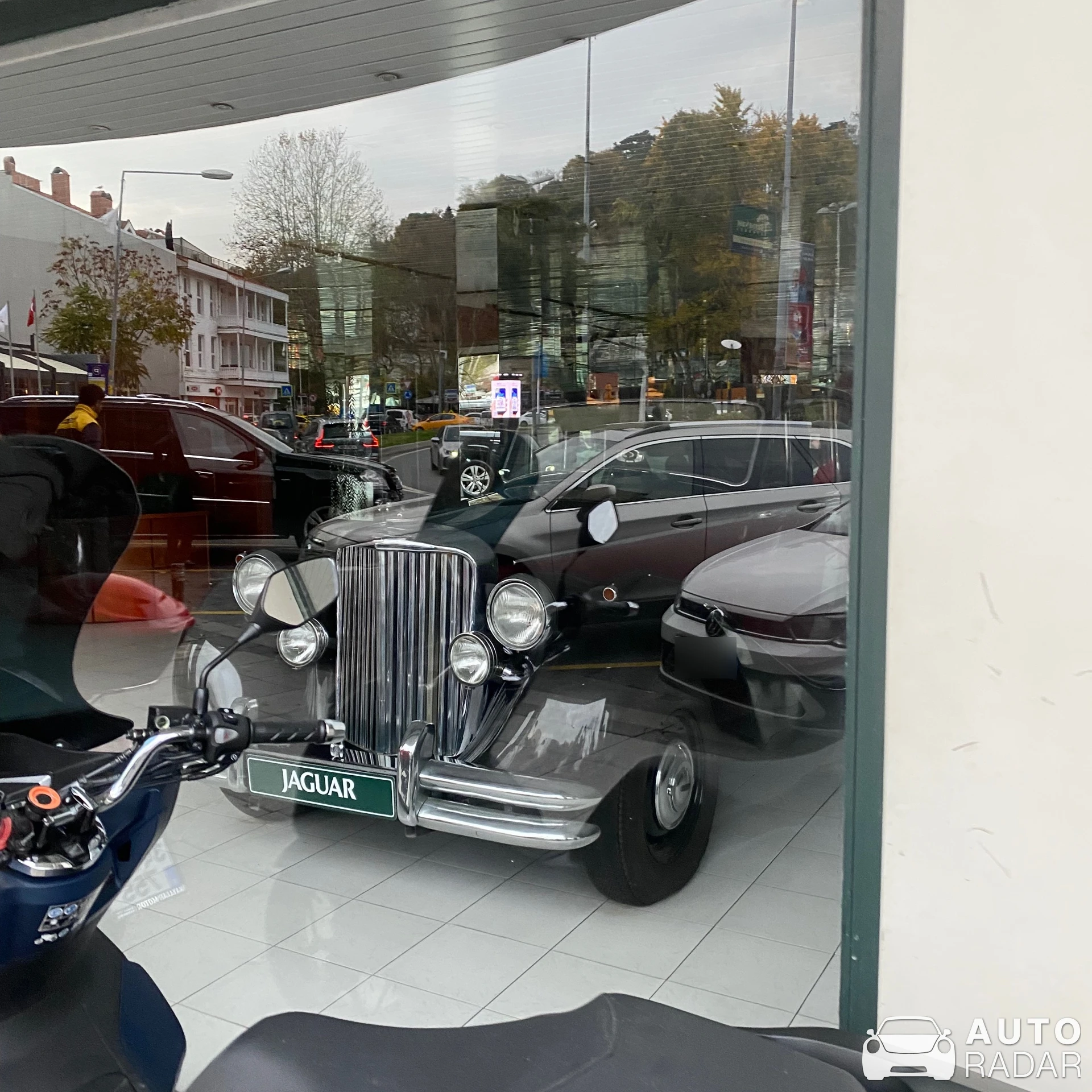 Jaguar Mark V spotted in Sarıyer, Türkiye