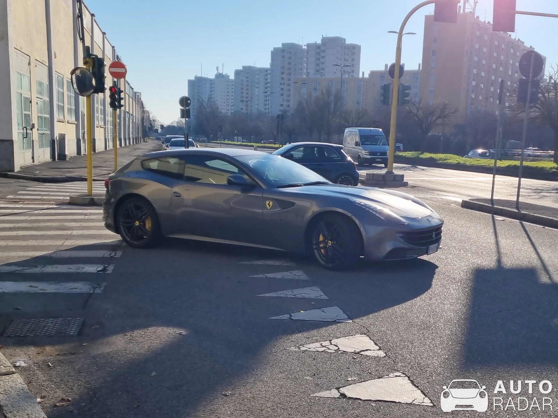 Ferrari FF spotted in Città metropolitana di Milano, Italia