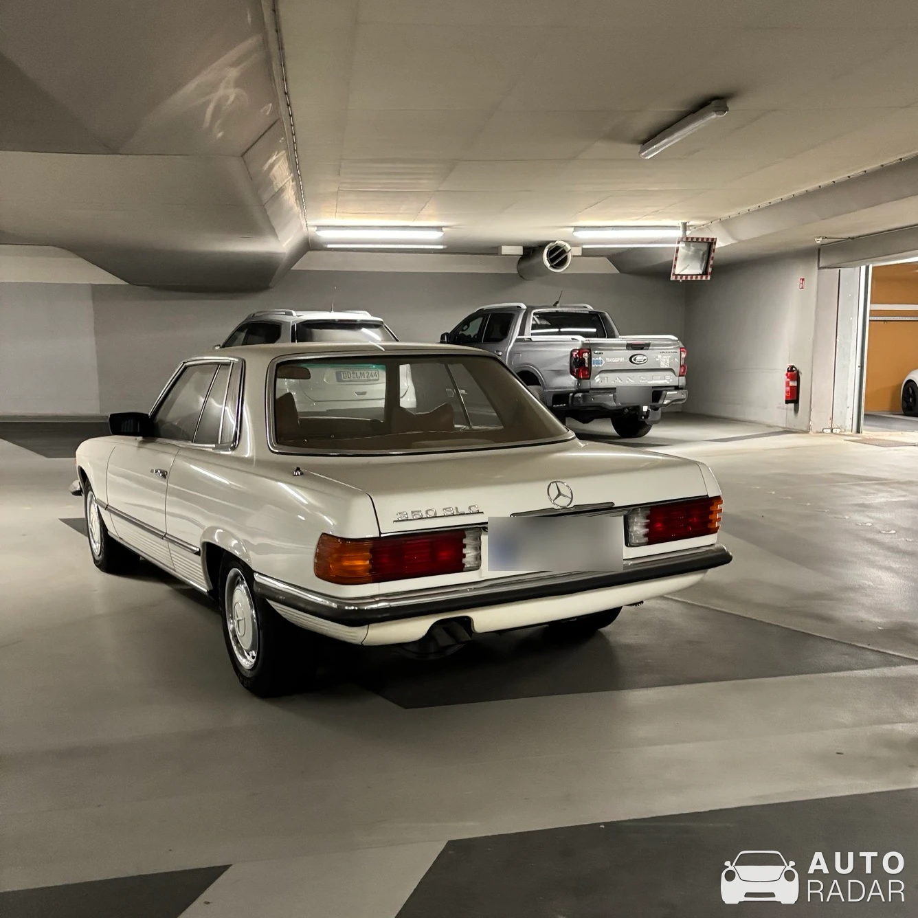 Mercedes-Benz 350SL spotted in Dresden