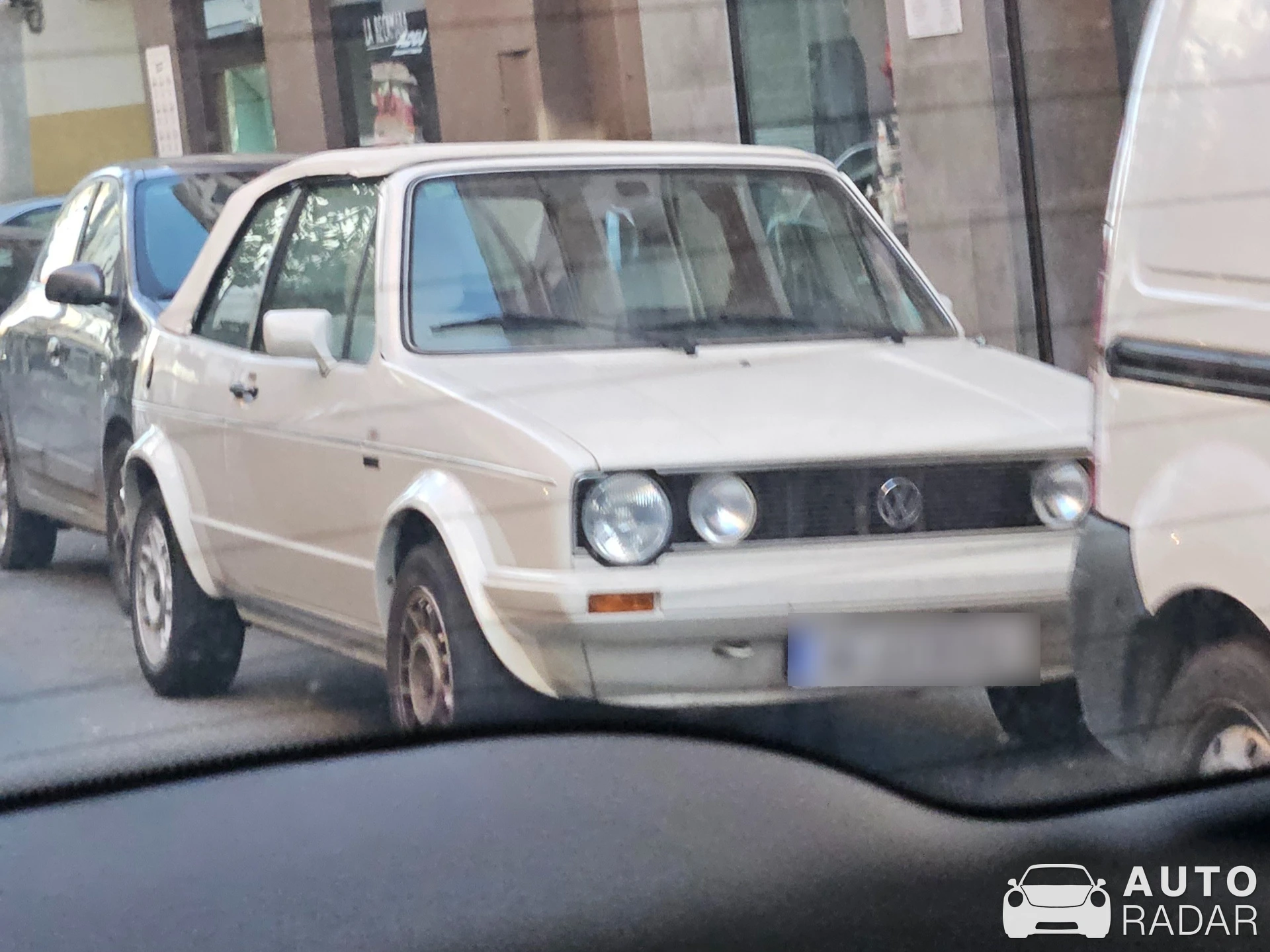 Volkswagen Golf Cabriolet MkI spotted in Zaragoza, España