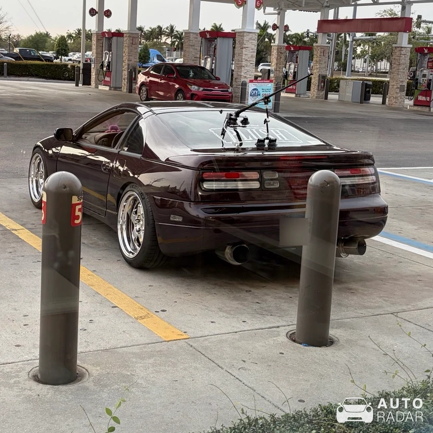 Nissan 300ZX spotted in Cape Coral
