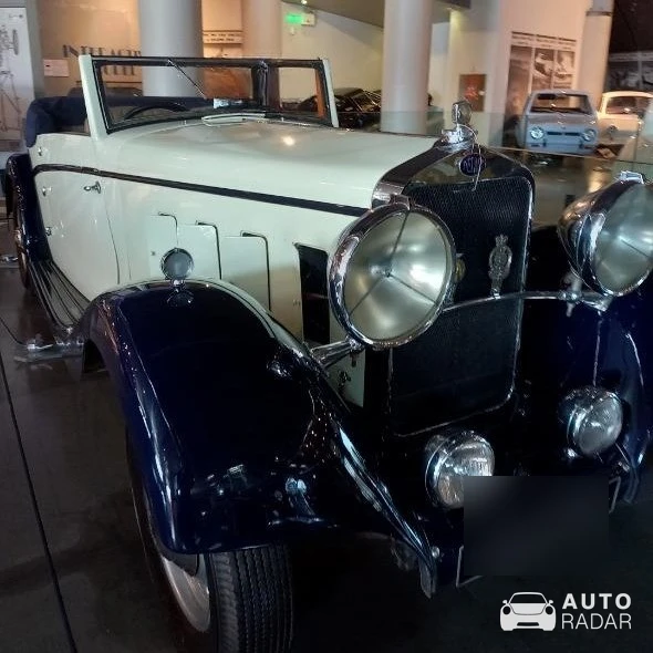 Delage D8 spotted in Athina