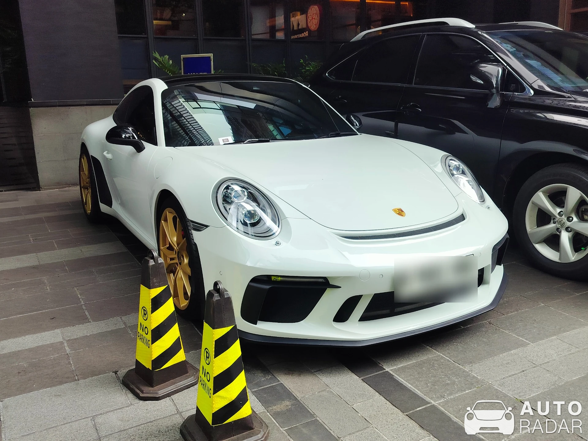 Porsche 991 Carrera S MkII spotted in Kota Jakarta Selatan, Indonesia